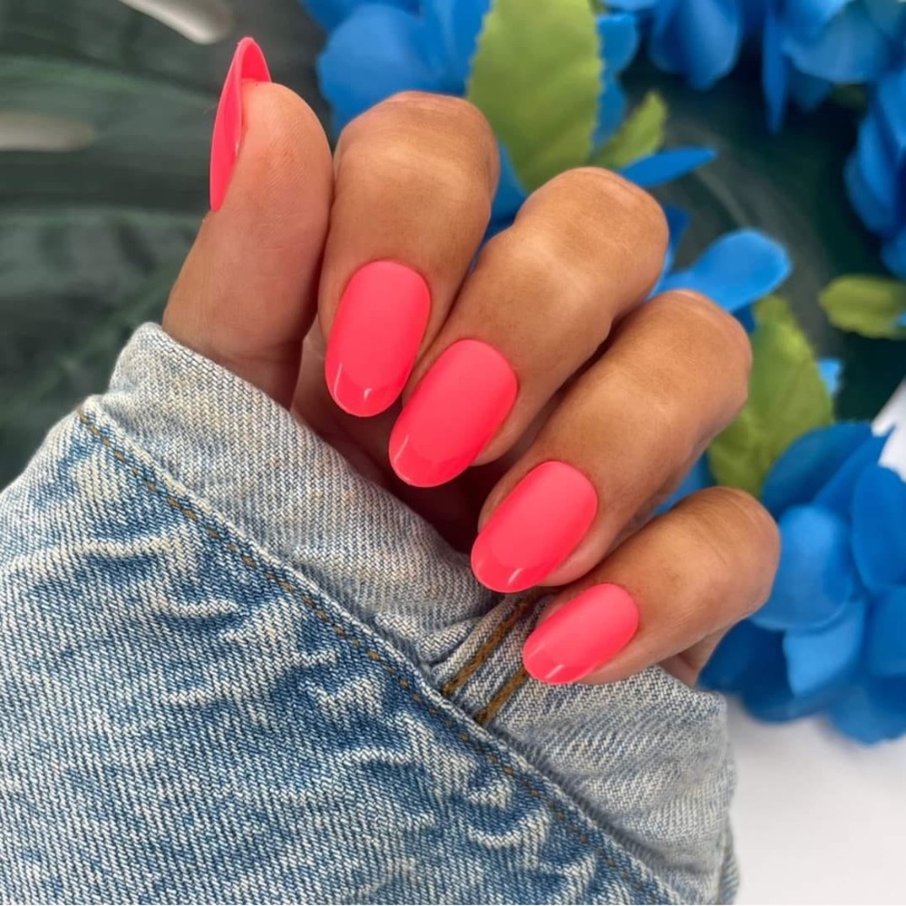 NEW 𝙍𝙚𝙙 𝘼𝙨𝙥𝙚𝙣 Press-On Nails Pink Medium Oval Mele's Shaved Ice Shack